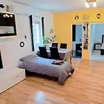 Villa Chiara With Private Pool And Garden Poreč