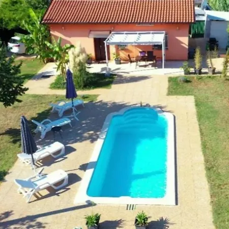 ヴィラ Chiara With Private Pool And Garden *