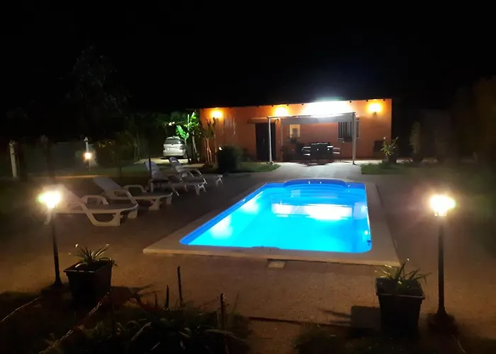Chiara With Private Pool And Garden Poreč