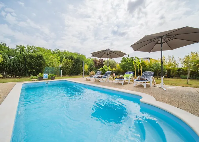 Chiara With Private Pool And Garden *