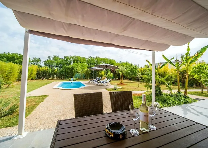 Chiara With Private Pool And Garden Villa Poreč