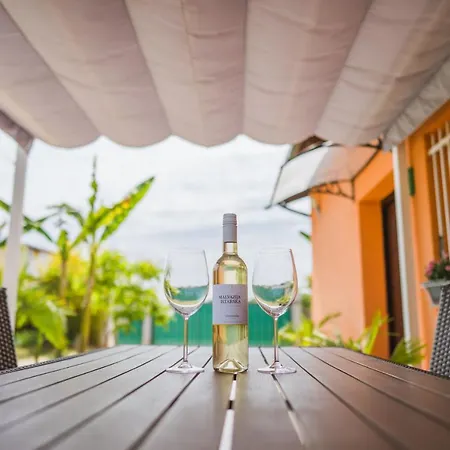 Chiara With Private Pool And Garden فيلة *