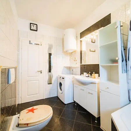 Chiara With Private Pool And Garden * بوريتش